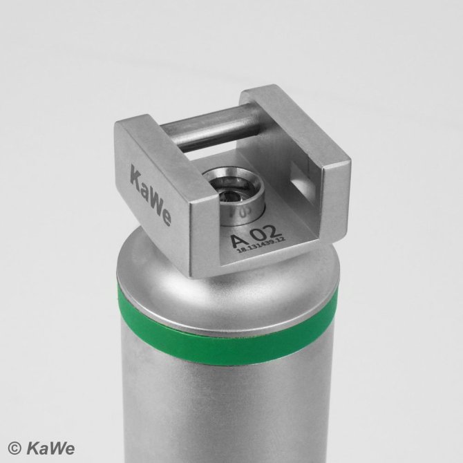F.O.-Ladegriff LED high power, mittel für Laryngoskop inkl. Akku Li-Ion, für KaWe MedCharge 4000, 3,5 V