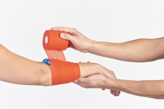 COM-TeX Haftbinde rot glatt kohäsive elastische Fixierbinde [6 cm x 20 m]