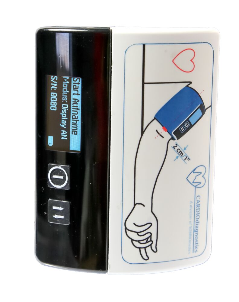 Langzeitblutdruckmesser ABPMpro Cardio AMPMpr+EKG Lieferumfang: Manschette Gr. M für linken Arm 3-Kanal EKG Sensor 1 Pack. Elektroden Ladegerät inkl. USB Kabel Maßband Software Tasche